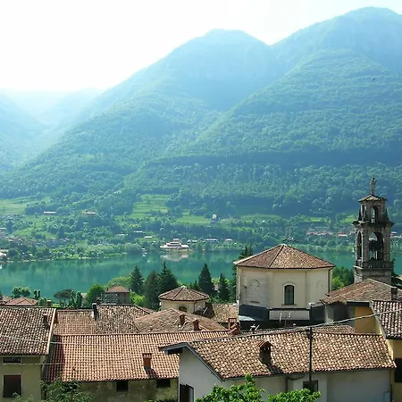 Bed & Breakfast Notte E Di Monasterolo del Castello